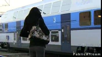 Roma reccomend controllore becca coppia mentre spompina treno