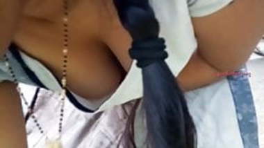 best of Show desi maid cleavage