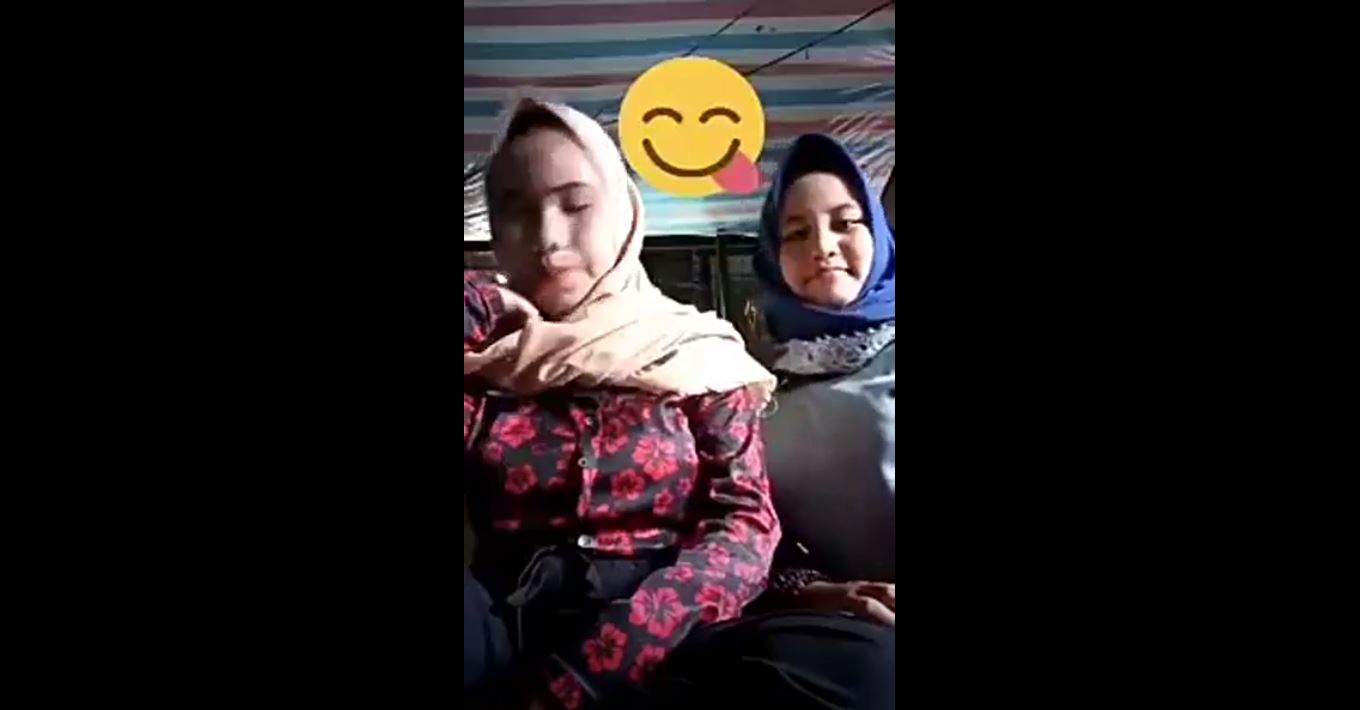 Pics bokep hijab montok susu